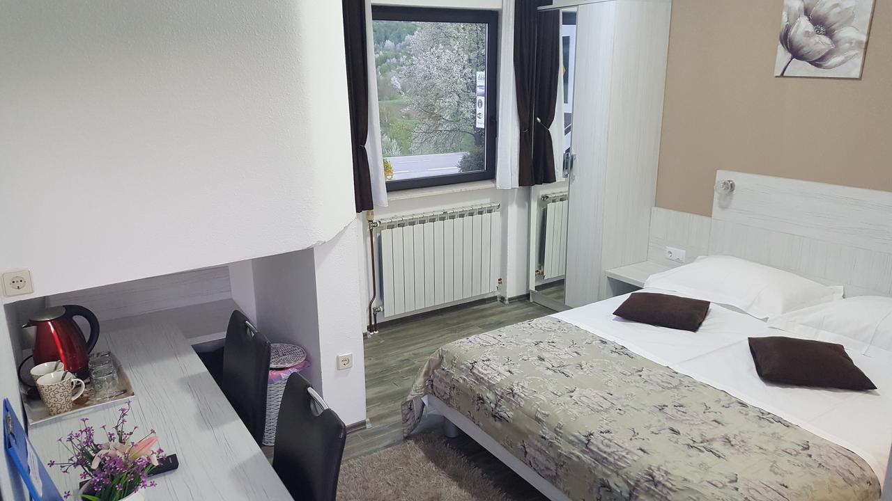 Hotel Vukovic House Seliste Dreznicko Esterno foto